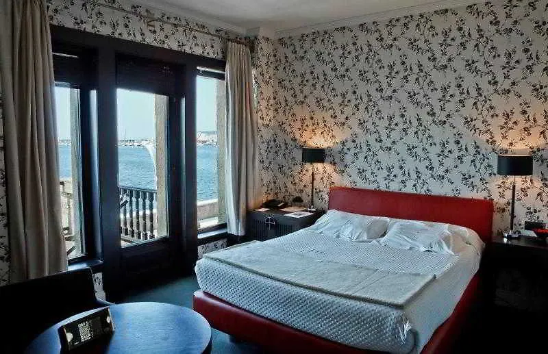 Ercilla Embarcadero Hotel Getxo España